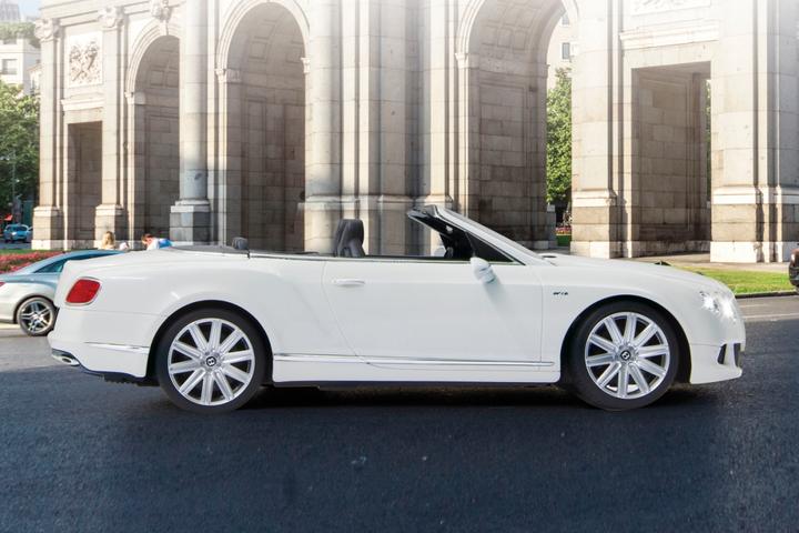 Actual product image Jamara Bentley Continental GT Speed