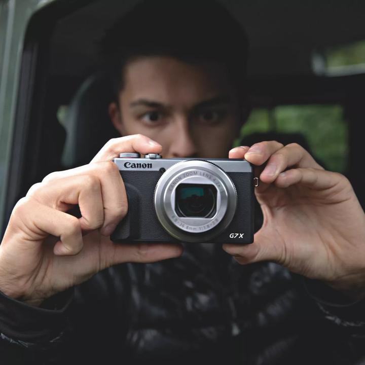 Produktbild Canon PowerShot G7X Mark III srebrny + zapasowy akumulator (8.8 - 36.8 mm, 20.10 Mpx)