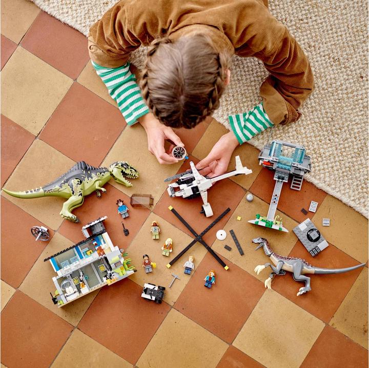 Produktbild LEGO Giganotosaurus & Therizinosaurus Angriff (76949, LEGO Jurassic World)