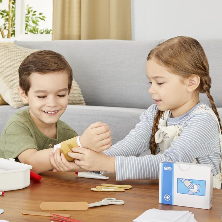 Actual product image MGA Little Tikes First Aid Kit