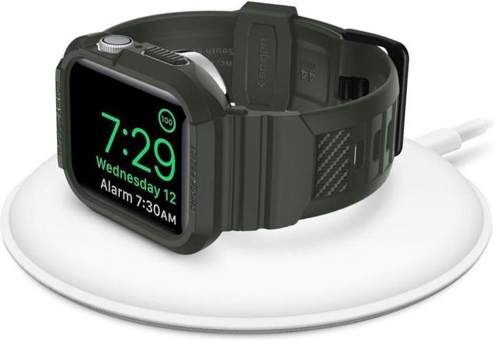 Produktbild Spigen Rugged Armor Pro (44 mm, TPU)