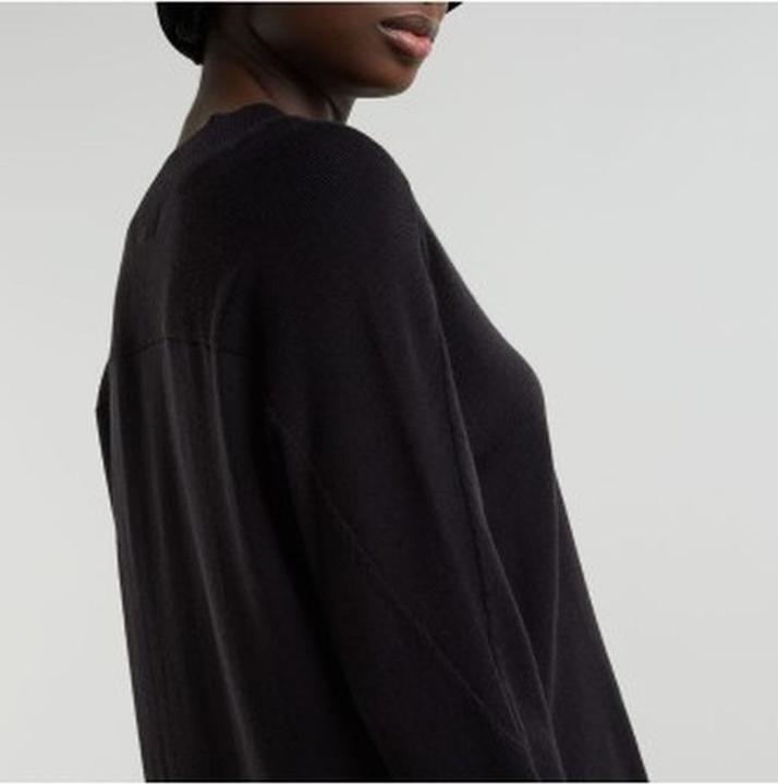Actual product image G-Star Core Loose V-Neck Knitted Pullover (S)