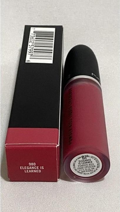 Produktbild MAC Cosmetics Powder Kiss Liquid Lipcolour (980 Elegance Is Learned)