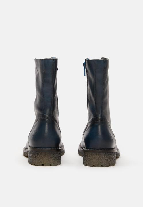 Actual product image Felmini CASTER B501, the timeless lace-up boot from, is characterised by an elegant combination of a (41)