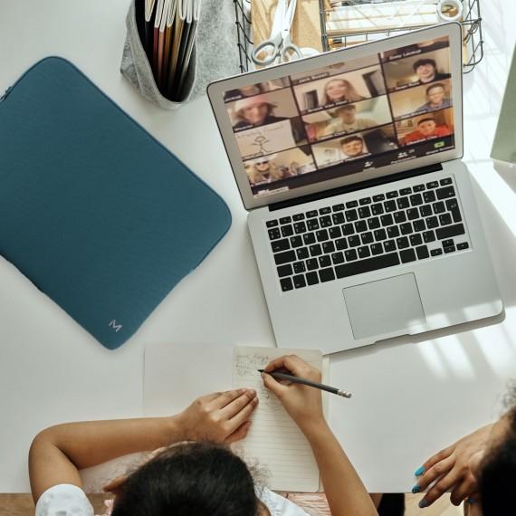 Immagine prodotto Mobilis Manicotto Skin Memory Foam 12,5-14 - Blu di Prussia e Grigio (14", Apple)