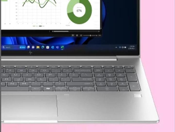 Immagine prodotto HP EliteBook 6 G1i 16 inch Notebook AI PC (16", 32 GB, 512 GB, Tastierino numerico)