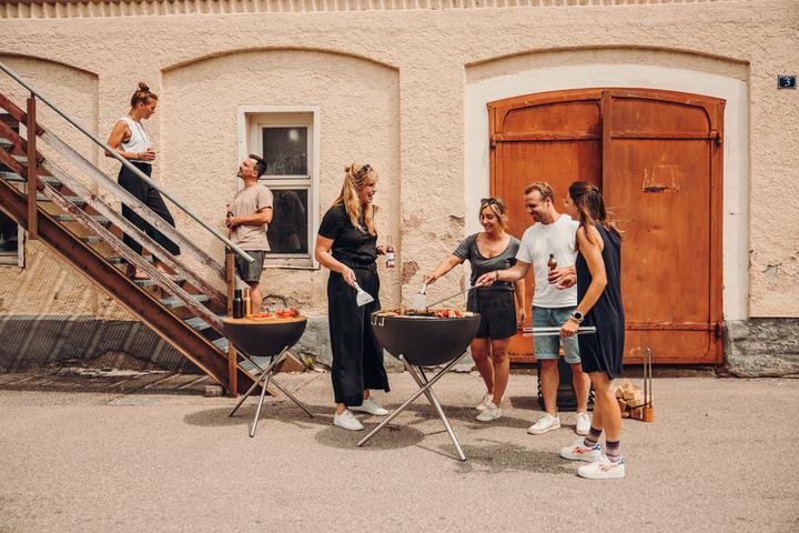 Actual product image Höfats BOWL 70 fire bowl with tripod (70 cm)