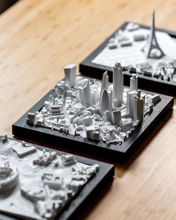 Actual product image Cityframes Paris CityFrame Size M Eiffel Tower