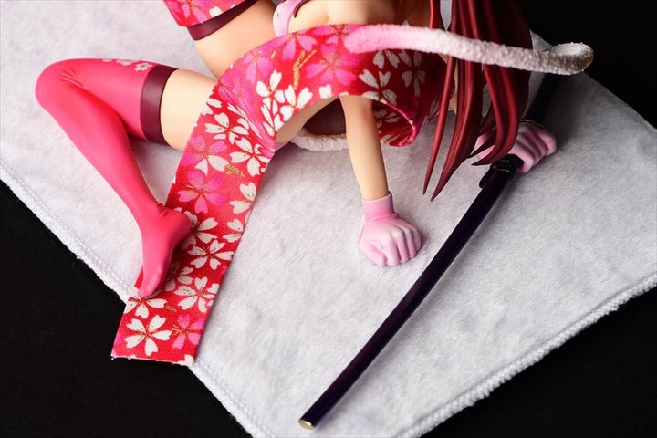Produktbild Orca Fairy Tail Statue 1/6 Erza Scarlet - Cherry Blossom CAT Gravure Style 13 cm