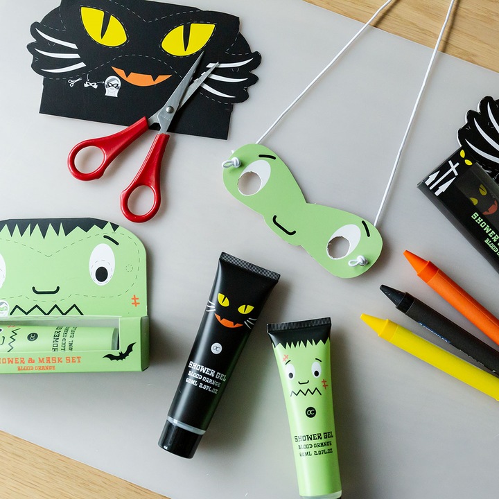 Actual product image Accentra Shower gel HALLOWEEN in tube incl. gift box with Halloween mask to cut out, 60ml, motif: cat
