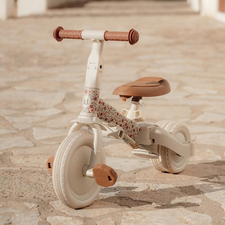 Actual product image Little Dutch Sunny Flower 4 in 1