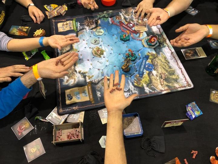 Produktbild Funtails Feed the Kraken (Deutsch)