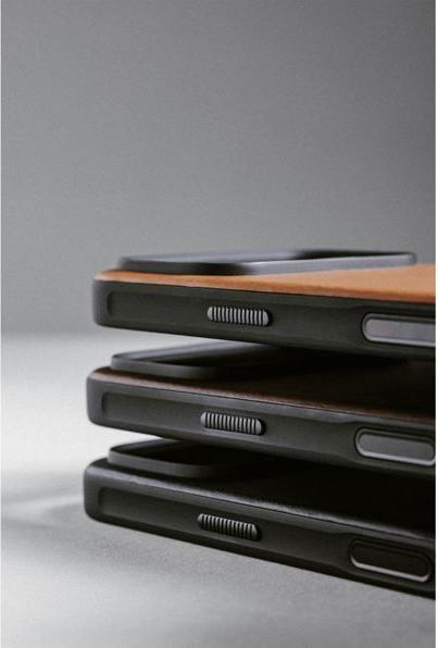 Produktbild Nomad Modern Leather Case (Apple iPhone 17 Pro)