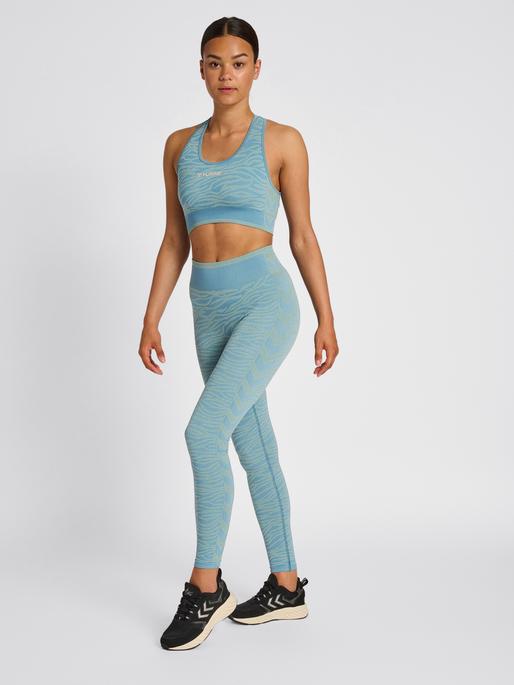 Actual product image hummel Mt Saga Seamless Sports Top (L)