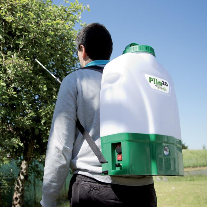 Actual product image Ribimex PILA 20 Battery-powered backpack spray pump 20 litres 12 V8 Ah (20 l)