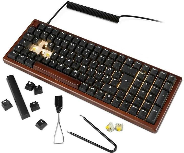 Actual product image Sharkoon SKILLER SGK50 S2 Wood PBT (holz/schwarz, DE-Layout, Gateron G Pro 3.0 Yellow) (DE, Cable)