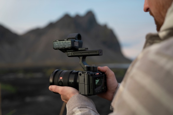 Produktbild Sony FX30 Cinema Line Handle Kit (26 Mpx, 120p)