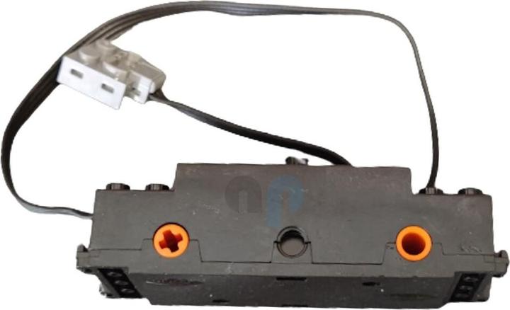 Actual product image Mould King Railway bogie engine