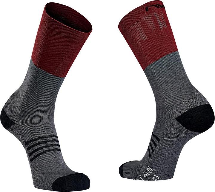 Actual product image Northwave Fahrradsocken EXTREME PRO HIGH SOCK (S)