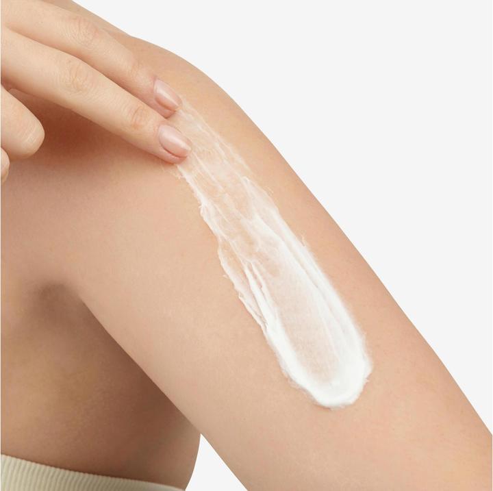 Actual product image Neutrogena Deep Moisture Body Lotion Sensitive (Body cream, 400 ml)