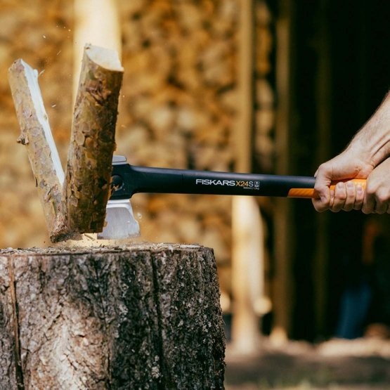 Actual product image Fiskars Splitting axe S