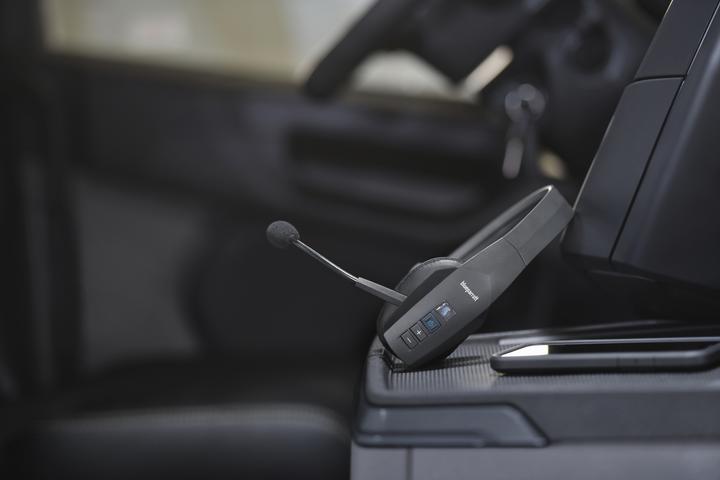 Actual product image Jabra VXi BlueParrott B450-XT (Wireless, USB-C)