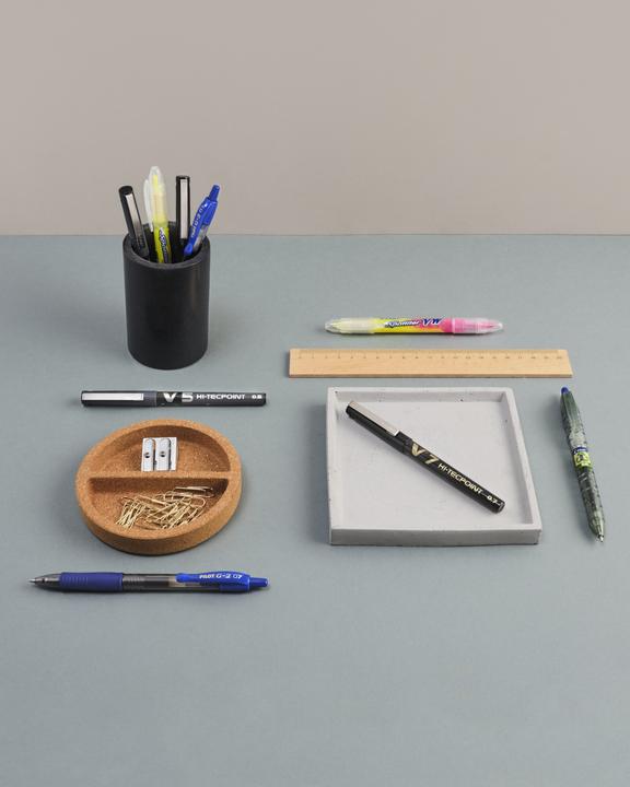 Actual product image Pilot V5 (Black, 1 x)