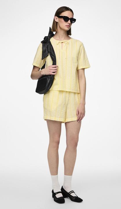 Actual product image Pieces PCTESSA Seersucker Shorts