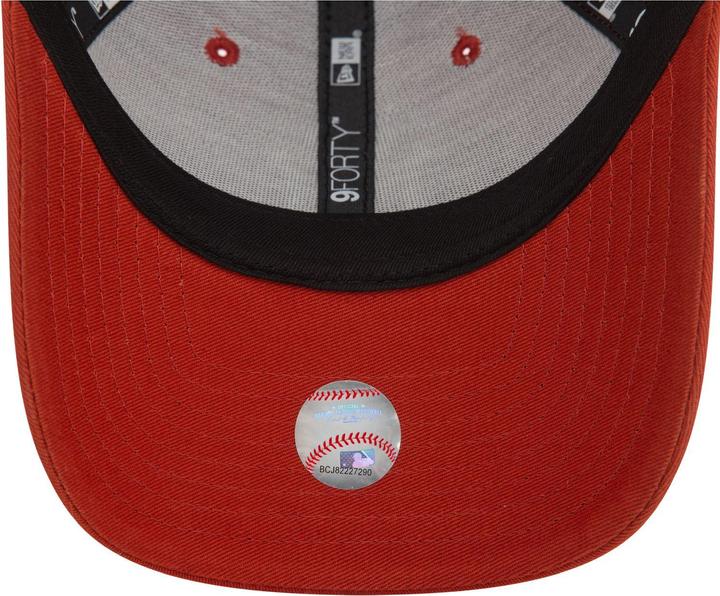 Actual product image New Era 9Forty Strapback Cap - New York Yankees rust