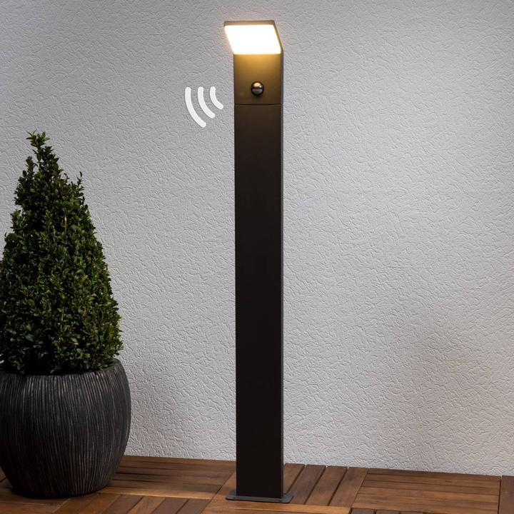 Actual product image Lucande Nevio LED garden light H100 w/Sensor Graphite (680 lm, IP54)