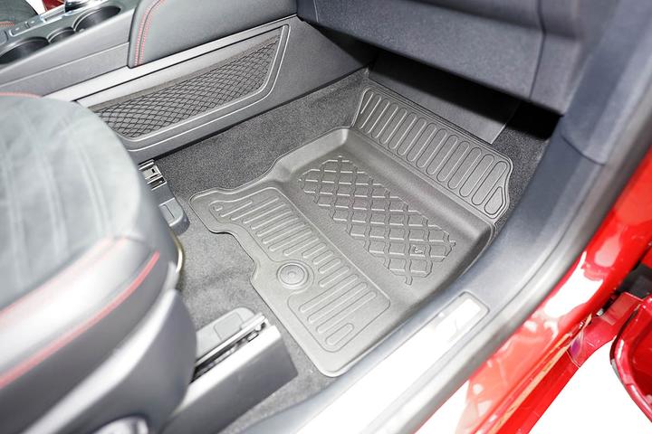 Produktbild Aristar Allwetter Fussmatten für Ford Kuga ab 2020 bis heute (Plug-in Hybrid)