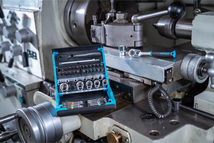 Produktbild HAZET SmartCase Steckschlüssel Satz 2200SC-2 ∙ Sechskant6,3 (1/4 Zoll), Vierkant6,3 mm (1/4 Zoll) ∙… (2 1/4")