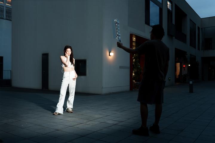 Produktbild Zhiyun CINEPEER CF100 Stick Light COMBO (Stableuchte)