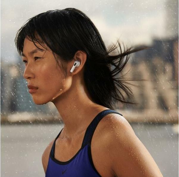 Actual product image Apple AirPods (3rd Gen.) Lightning Case (No noise cancellation, 6 h, Wireless)