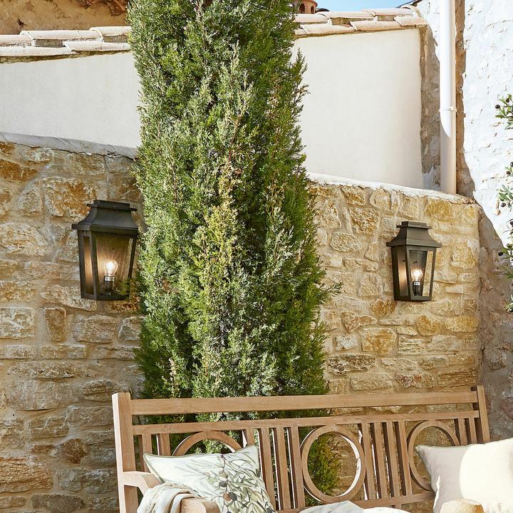 Produktbild Loberon Aussenwandlampe Toledo schwarz (E27, IP44)