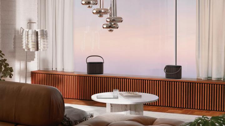 Productafbeelding B&O Beosound A5 Donker Eiken (12 h, Oplaadbare batterij)