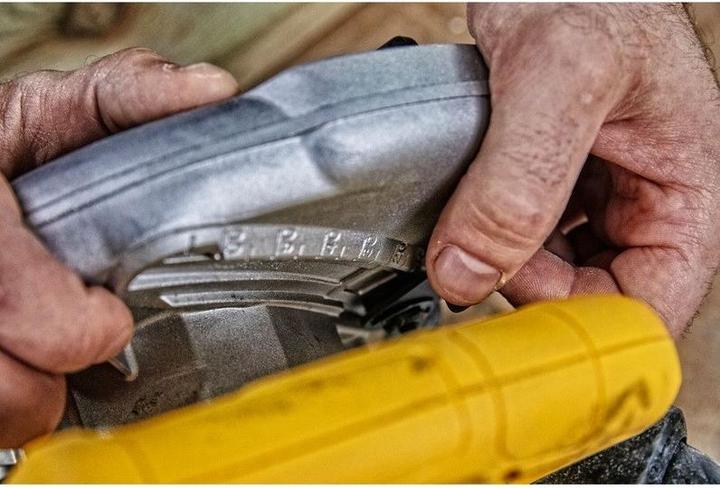 Actual product image DeWalt DWE560QS