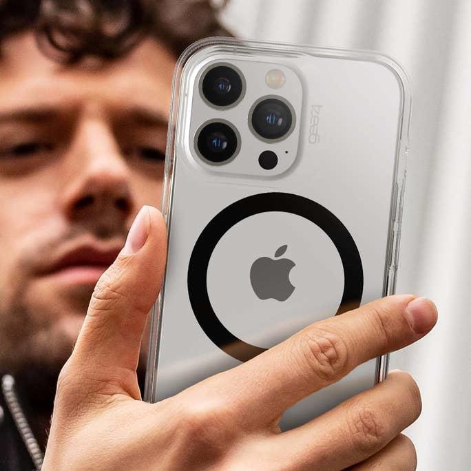 Actual product image gear4 Santa Cruz Snap (Apple iPhone 13, Apple iPhone 13 Pro)