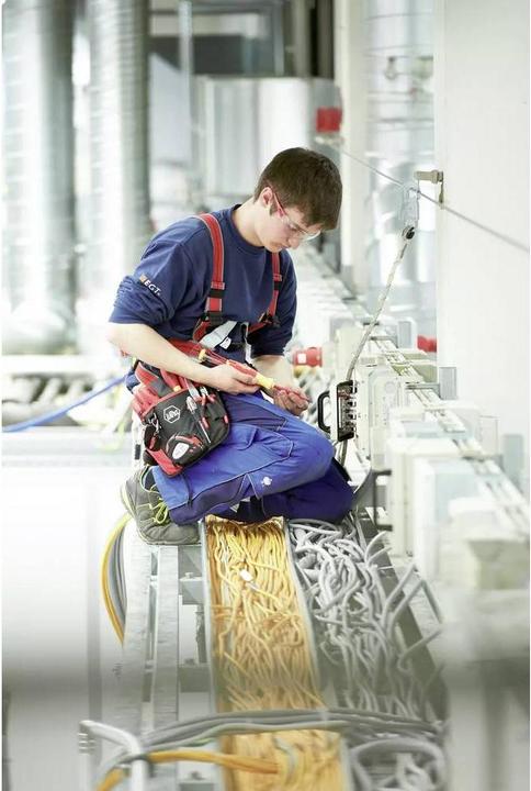 Produktbild Wiha LiftUp electric (Pozidriv-Kreuzschlitz (PZ), Schlitzschrauben)