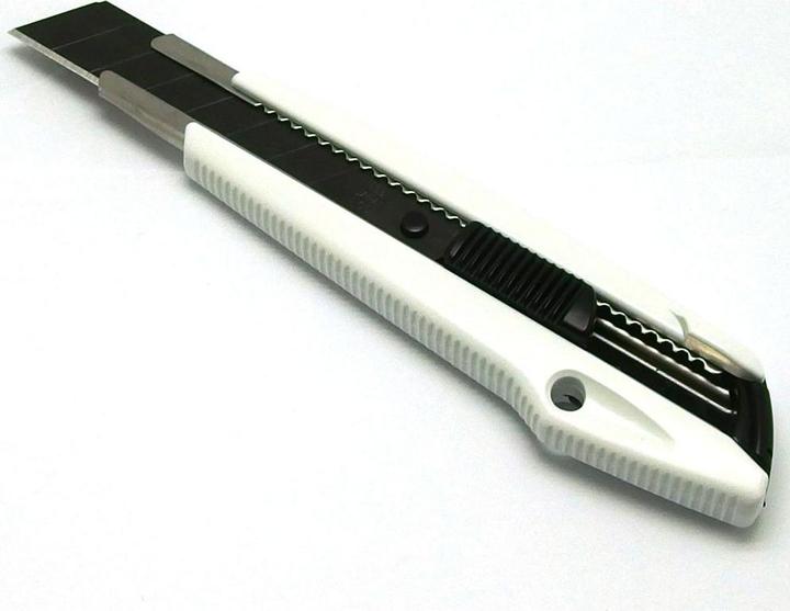 Actual product image NT Cutter BLACK & WHITE - Cutter (Cutters)