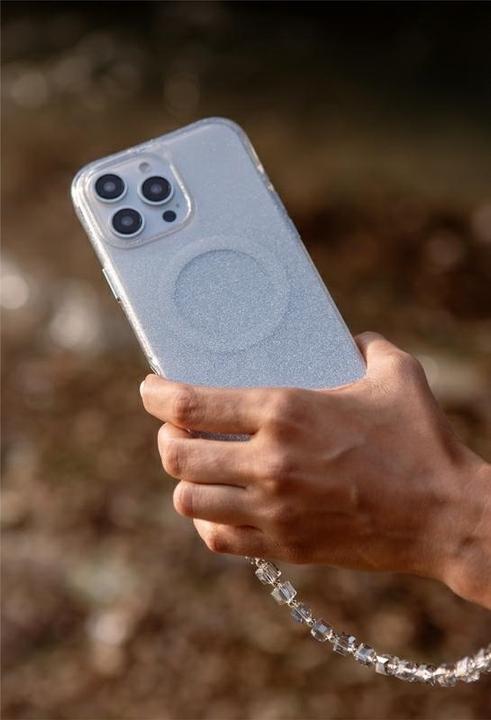 Actual product image Uniq etui Coehl Lumino iPhone 16 Pro 6.3" Magnetic Charging srebrny/sparkling silver (Apple iPhone 16 Pro)