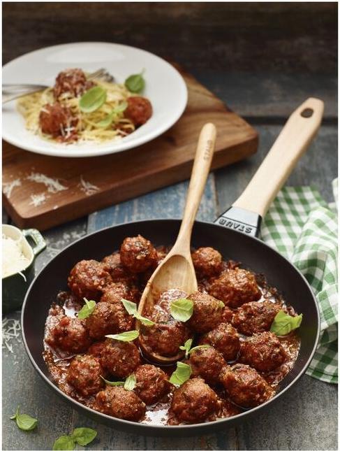 Produktbild Staub Bratpfanne mit Holzgriff, 26 cm (Bratpfanne, Gusseisen, 26 x 7.20 cm)