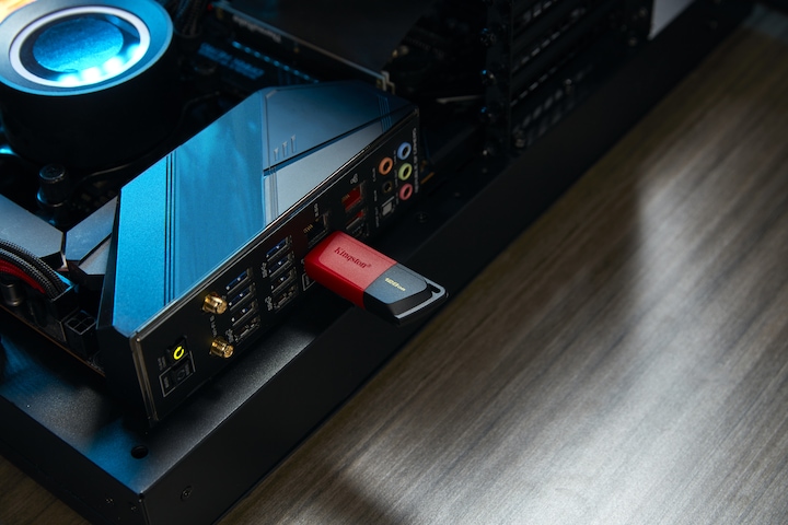 Actual product image Kingston DataTraveler Exodia M (128 GB, USB-A, USB 3.2)
