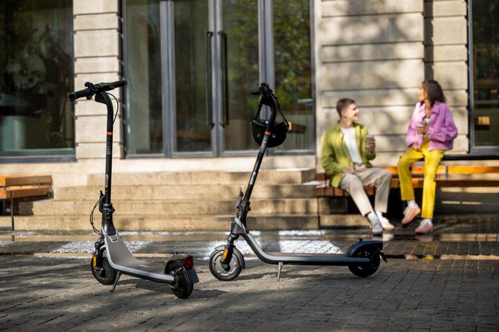 Actual product image Segway-Ninebot E2 D II (20 km/h, 25 km, 250 W)