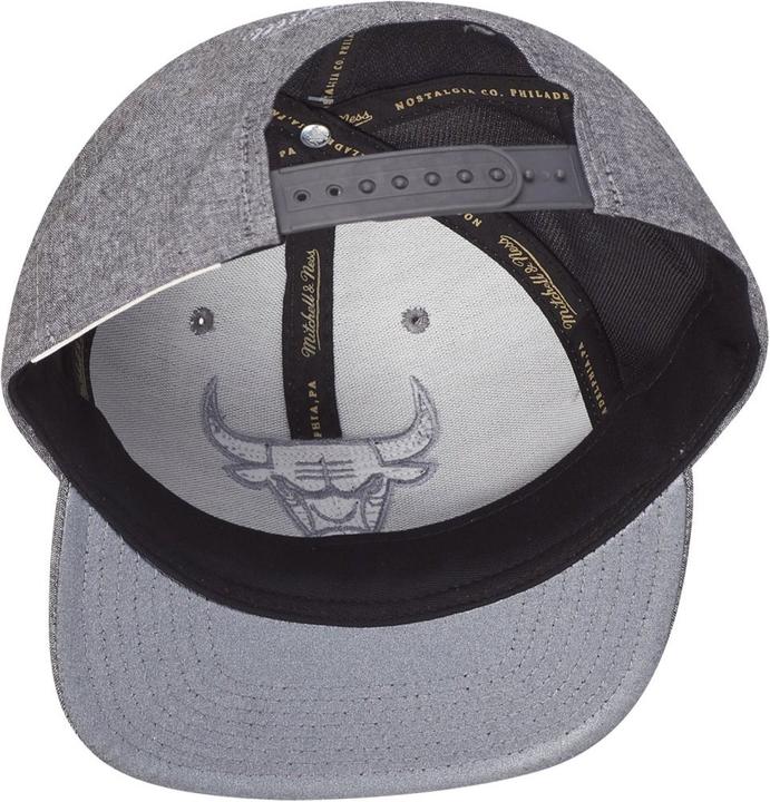 Actual product image Mitchell & Ness Italian Washed Chicago Bulls