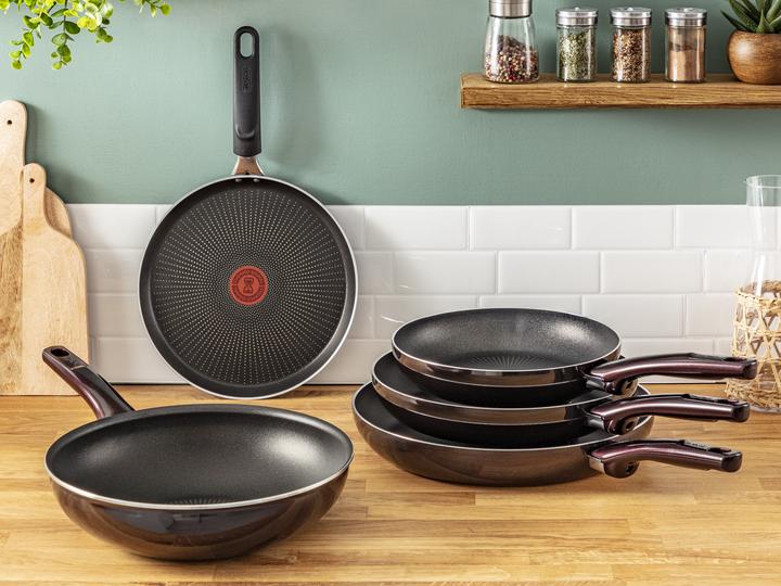 Produktbild Tefal Resist Intense (24 cm, Bratpfanne, Aluminium)