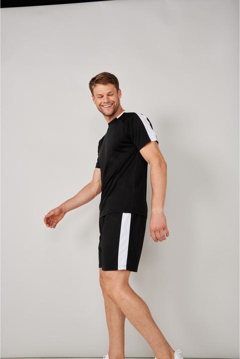 Actual product image Finden & Hales Find And Hales Team Tshirt (XXL)