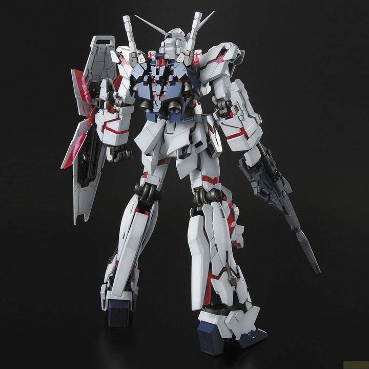 Actual product image Bandai Unicorn Gundam