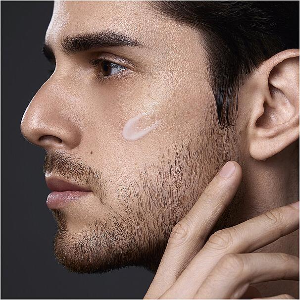 Actual product image Shiseido Total Revitalizer (70 ml)