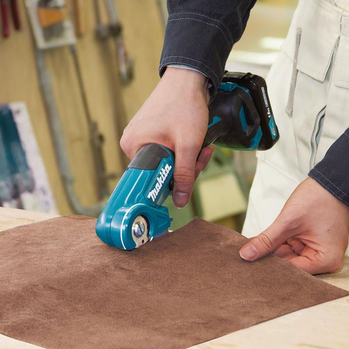 Immagine prodotto Makita CP100DZ Cesoie universali a batteria